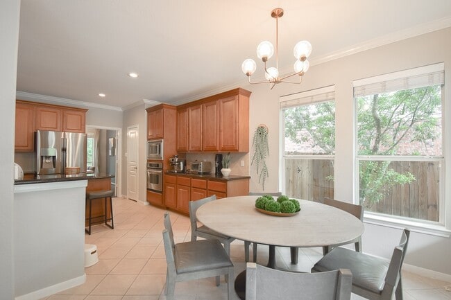 Photo - 7 E Shale Creek Cir