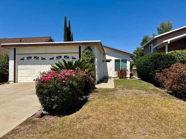 Building Photo - Lovely 3 bedroom single level home in Miss...