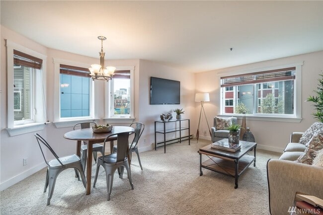 Photo - Urban Living In Capitol Hill Unidad 307