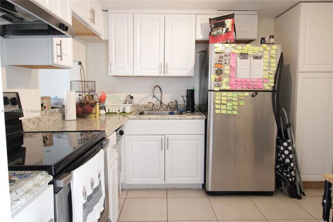 Photo - 1591 NE Miami Gardens Dr Unit 302