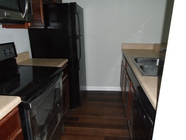 Photo - Newpointe Condo