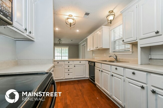 Photo - 405 Lymon Cove