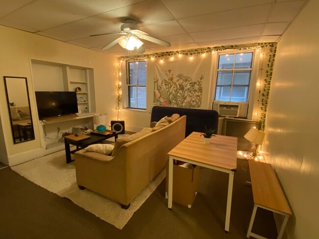 Photo - 19 Aberdeen St Unit 2