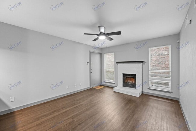 Photo - 9520 Royal Ln Unit 116