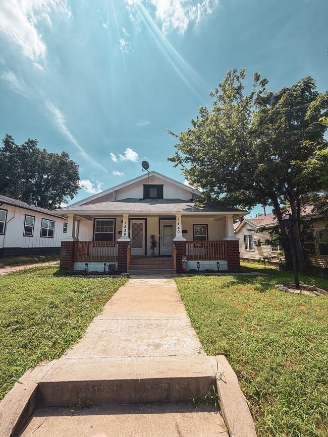 Building Photo - 1440 N Cheyenne Ave