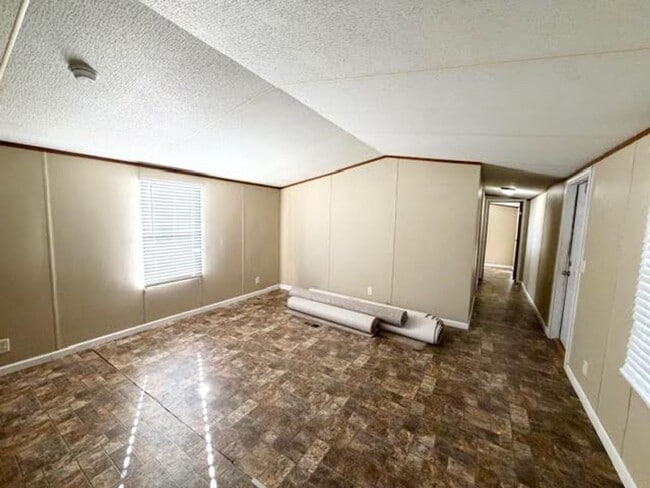 Photo - 136 Burkhart Ln