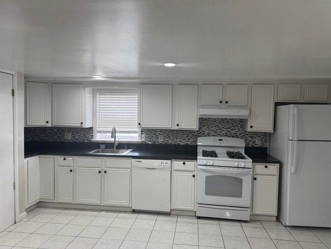 Photo - 171 Charles St Unit 2