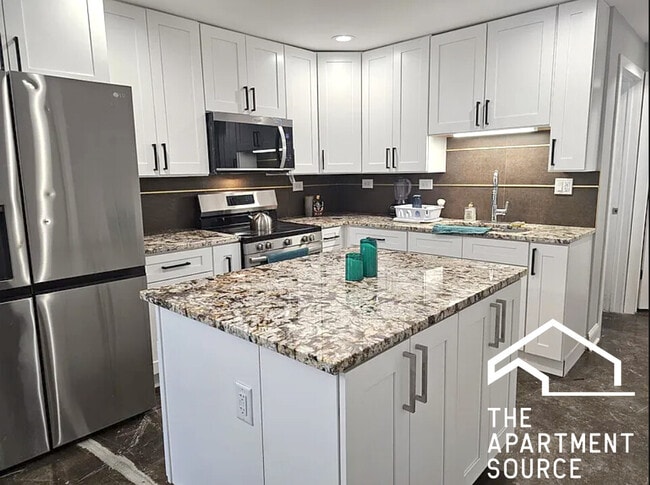 Building Photo - 2937 W Jackson Blvd Unit G