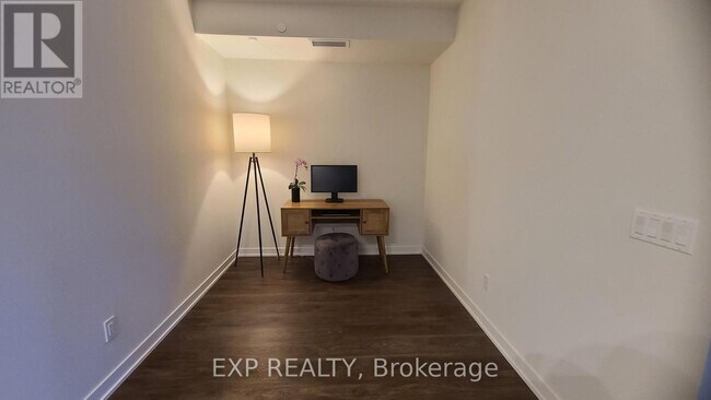 Photo - 6 David Eyer Rd Unité 610