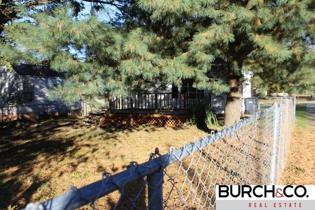 Photo - 2 Bedroom/ 1Bath Available