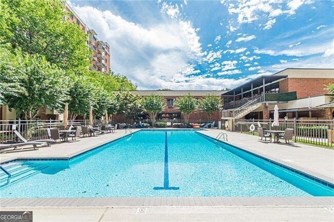 Photo - 300 Johnson Ferry Rd Unit A610