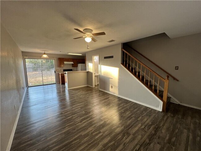 Photo - 5908 Greengate Dr Unit Apt C