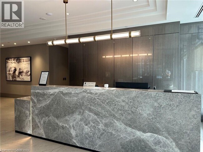 Photo - 55 Duke St W Unité 330