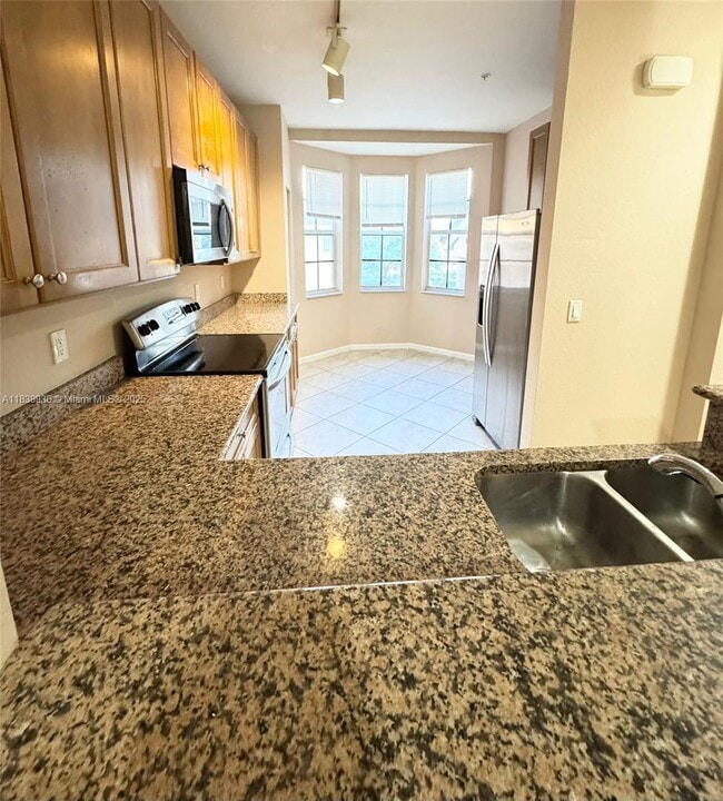 Photo - 1755 NE 6th St Townhome