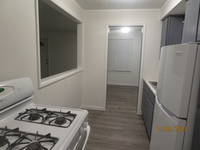 Photo - 324 McGoodwin Ave