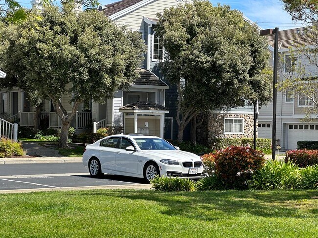 Photo - 1 Passage Ln