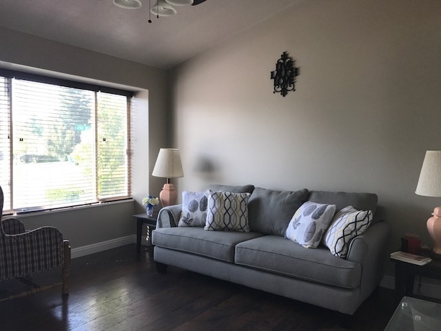 Photo - Pet Friendly Home on Corner Lot w 2 car garage