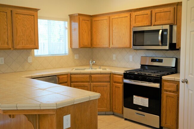 Photo - 6468 E Fillmore Ave