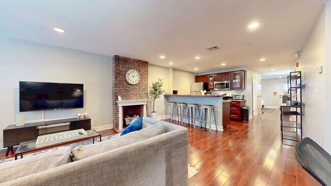 15 Union St Unit 2
