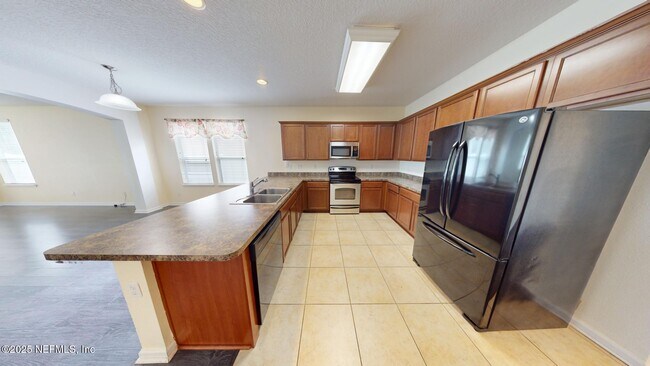 Photo - 15707 Lexington Park Blvd