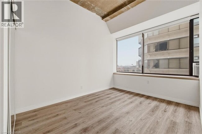 Photo - 30 Duke St W Unité 2507