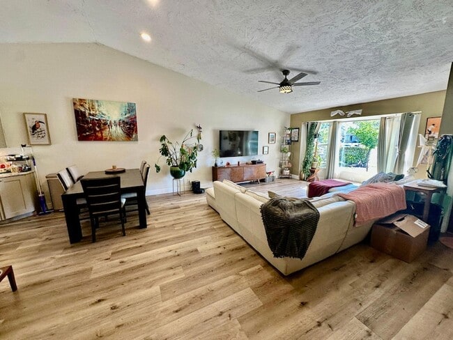 Photo - 4492 Brook Dr