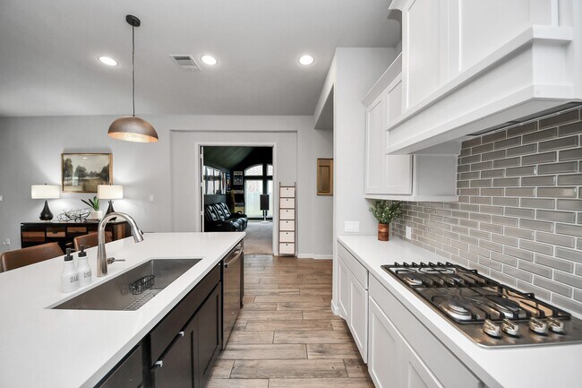 Photo - 1711 Rustling Creek Dr