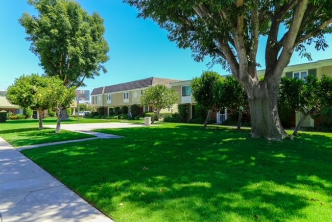 Los Coyotes #10058 Apartment - Fountain Valley, CA | ForRent.com