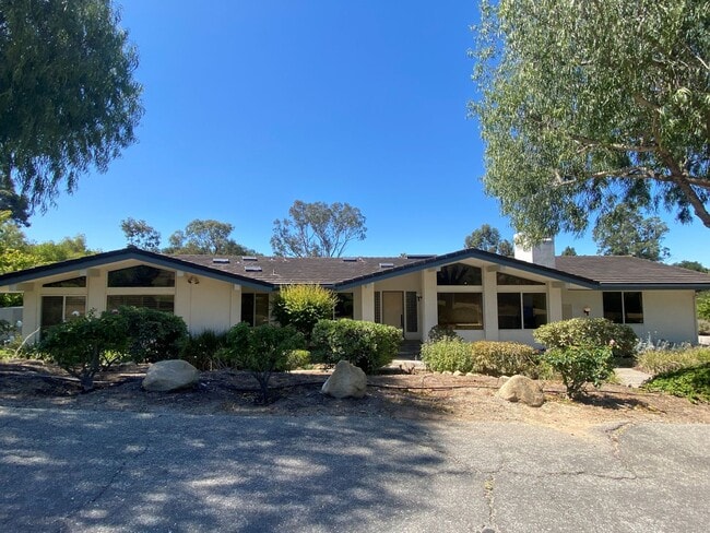 Photo - Well-Appointed Home in Desirable Mountain View School District
