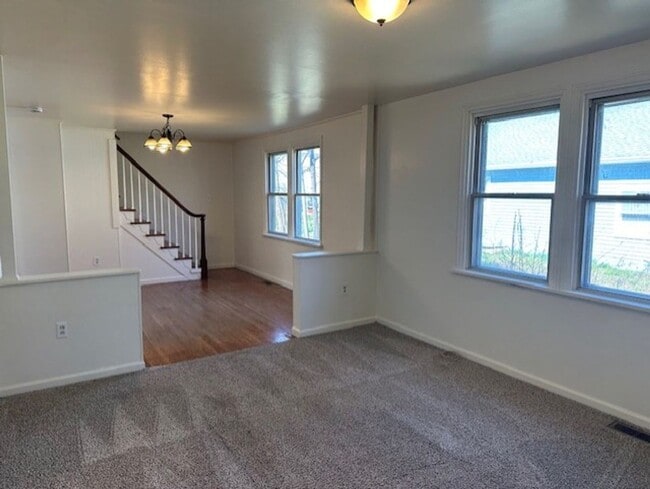 Photo - 219 Redwood St