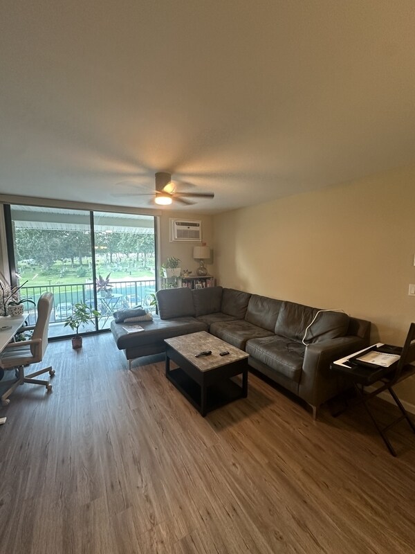 Building Photo - 466 A Liberty Street - 304 Unit 304 Rental
