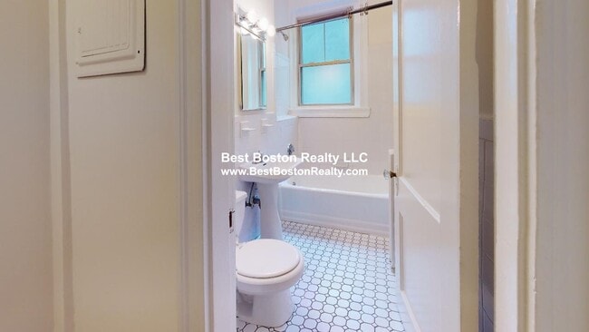 Photo - 89 Trowbridge St Unit 34