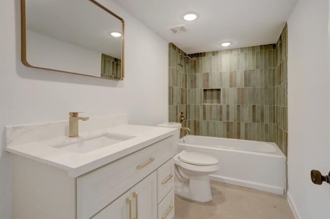 Photo - 808 Oakhurst St Unidad 3