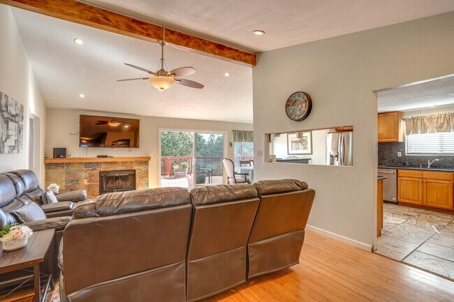 Photo - 420 Phoenix Cir Unit ID1304931P