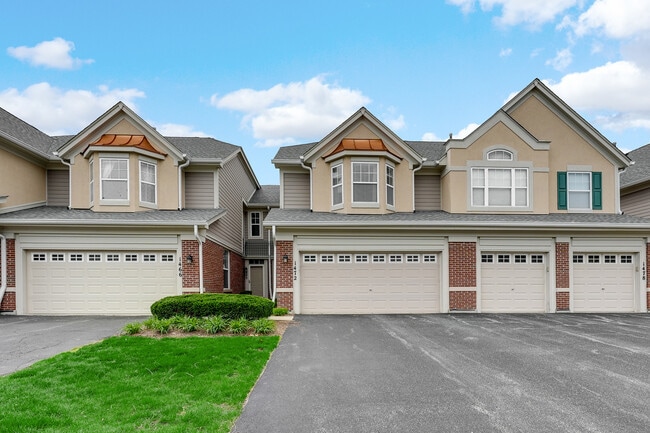Building Photo - 1472 N Pinehurst Dr