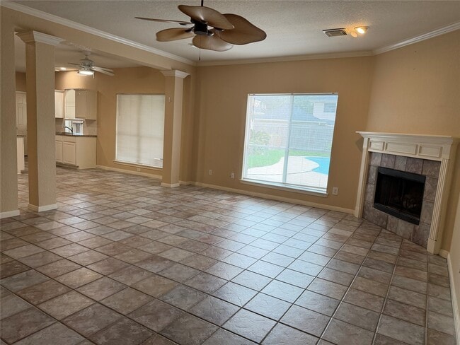 Photo - 2810 White Oak Ln