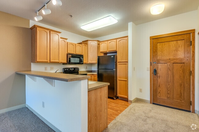 1 BR, 1 BA - 805SF