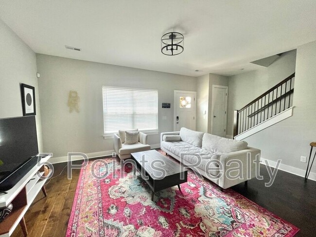 Photo - 2327 Patrick Ave