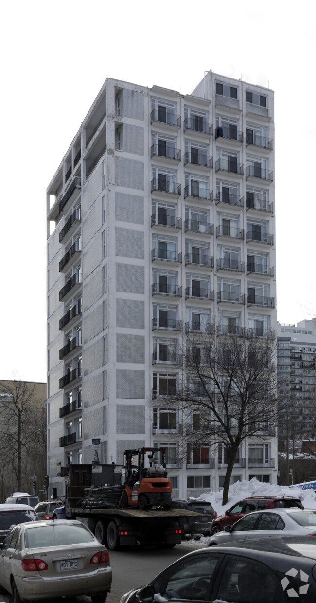 Primary Photo - Place Milton