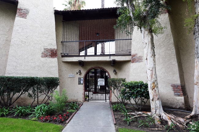 Glencrest Apartments