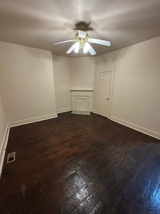 Photo - 610 S Green St