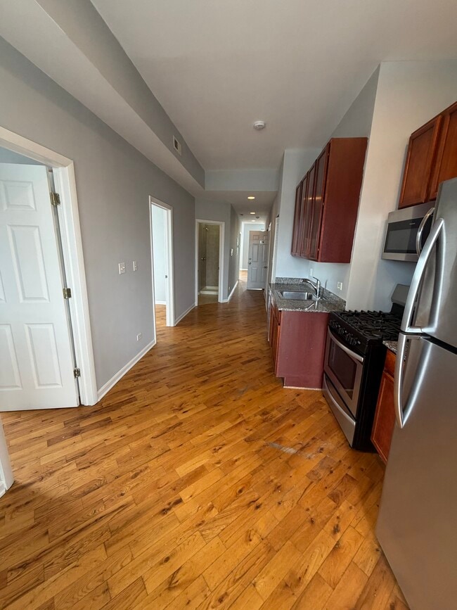 Photo - 2300 S Ridgeway Ave Unit 3