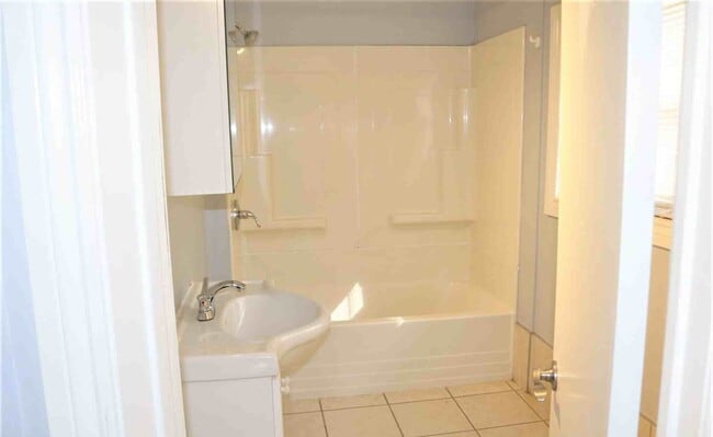 Photo - 281 Horace St