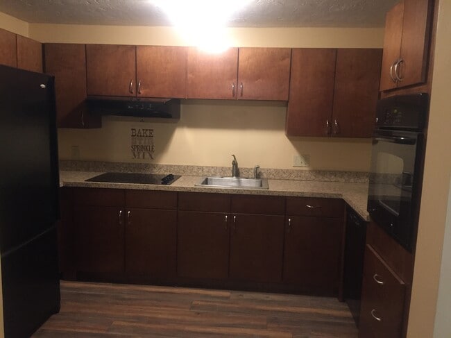 Building Photo - 5202 Halcyon Dr Rental