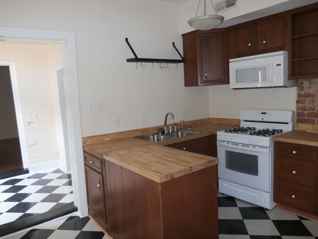 Photo - 403 N 27th St