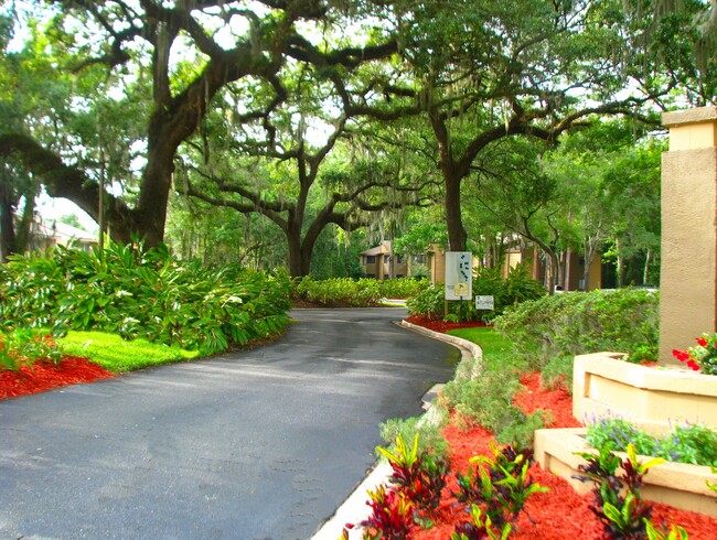 Mandarin Lanai - Mandarin Lanai Apartments