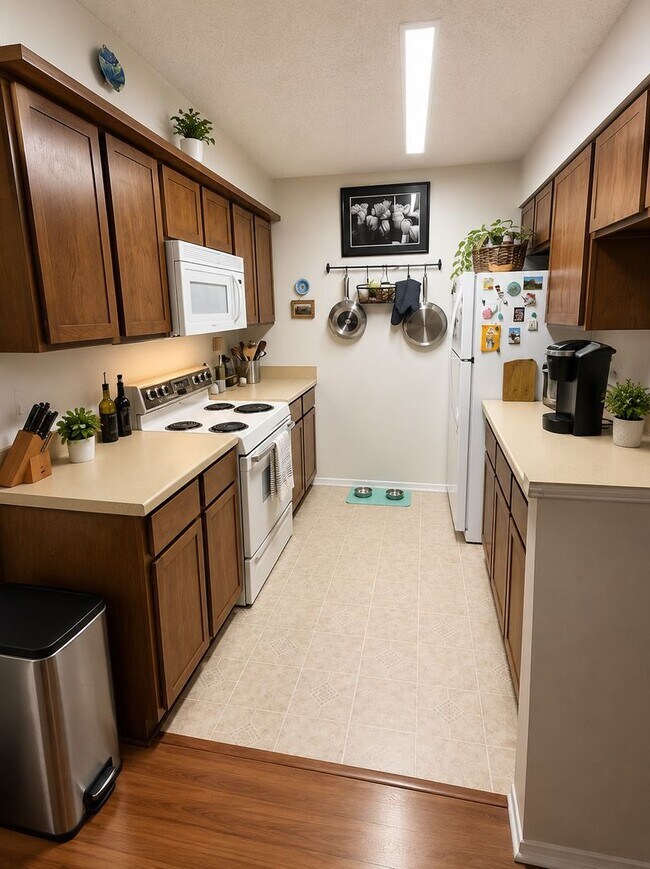 Photo - Hyde Park Oaks 204 Unit Hyde Park Oaks