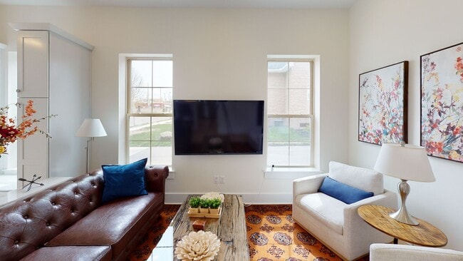 Photo - Warsaw (WAR) Unit 313 N Buffalo St