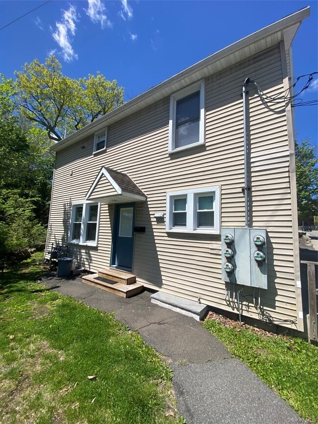 Building Photo - 31 Mountain Ave Unit 1