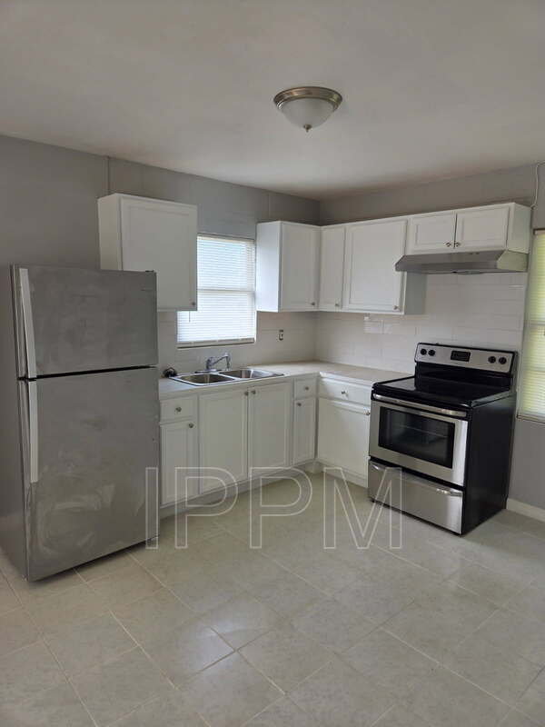 Photo - 1141 W Acacia Ave Unit 8